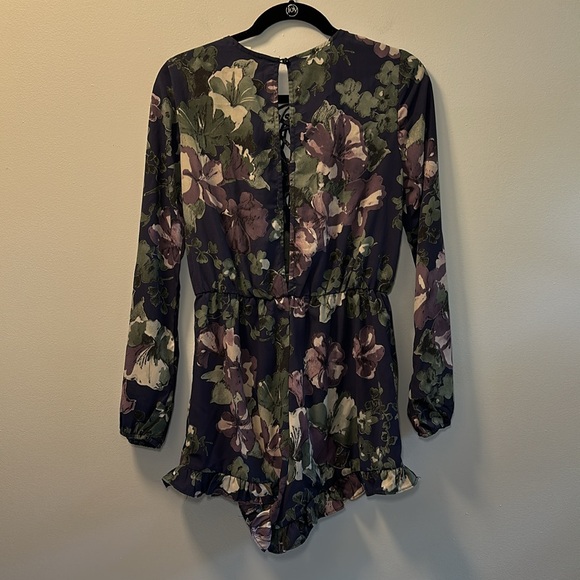 Women’s Illa Illa Navy Blue/Floral Long Sleeve Open Back Romper Size M - Picture 6 of 8